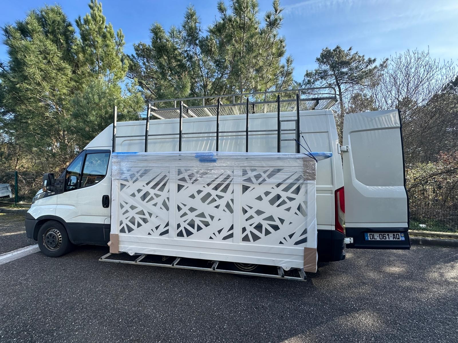 Installation d'un portail Coulissant Aluminium motorisé