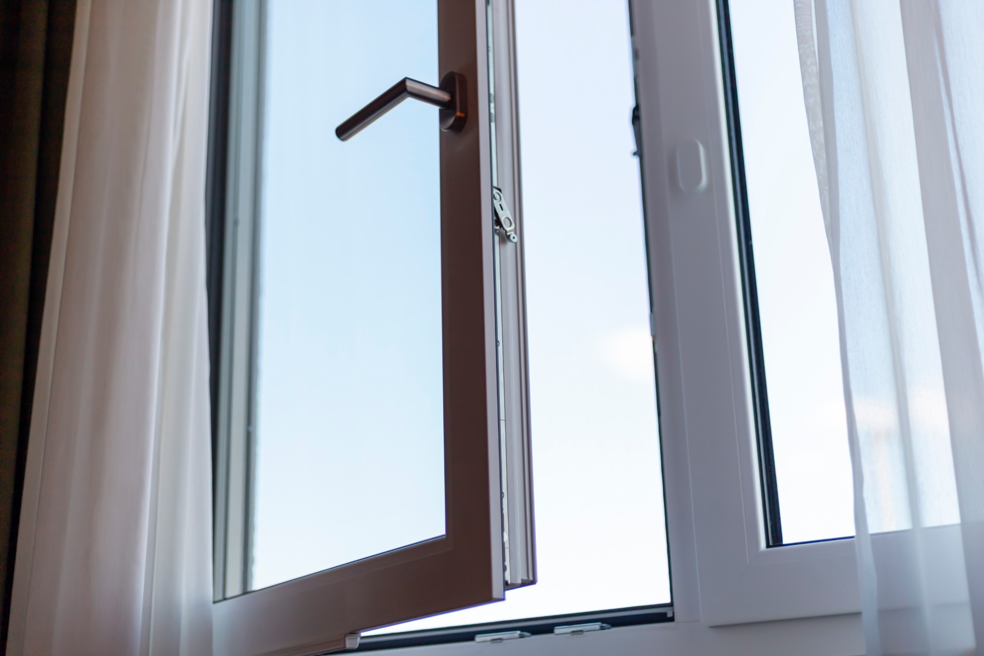 Fenêtre PVC oscillo-battante ouverte