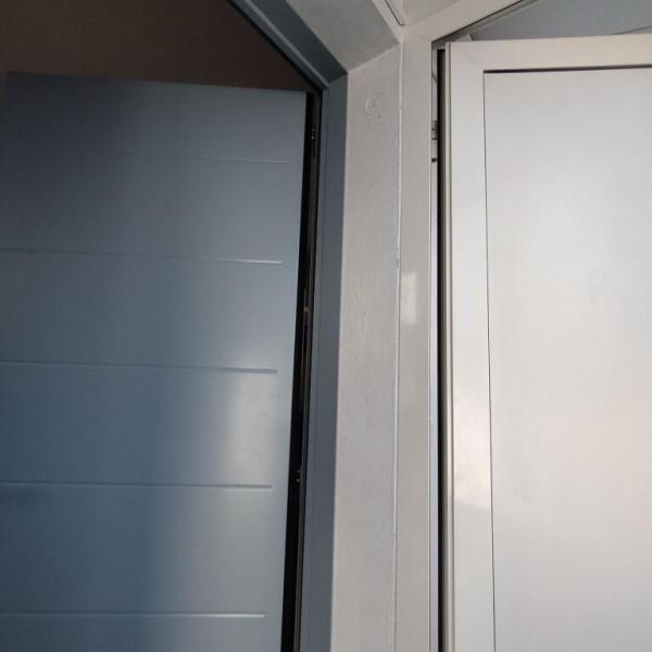 Modification d’une porte d’entrée : Pose en applique à la demande du client